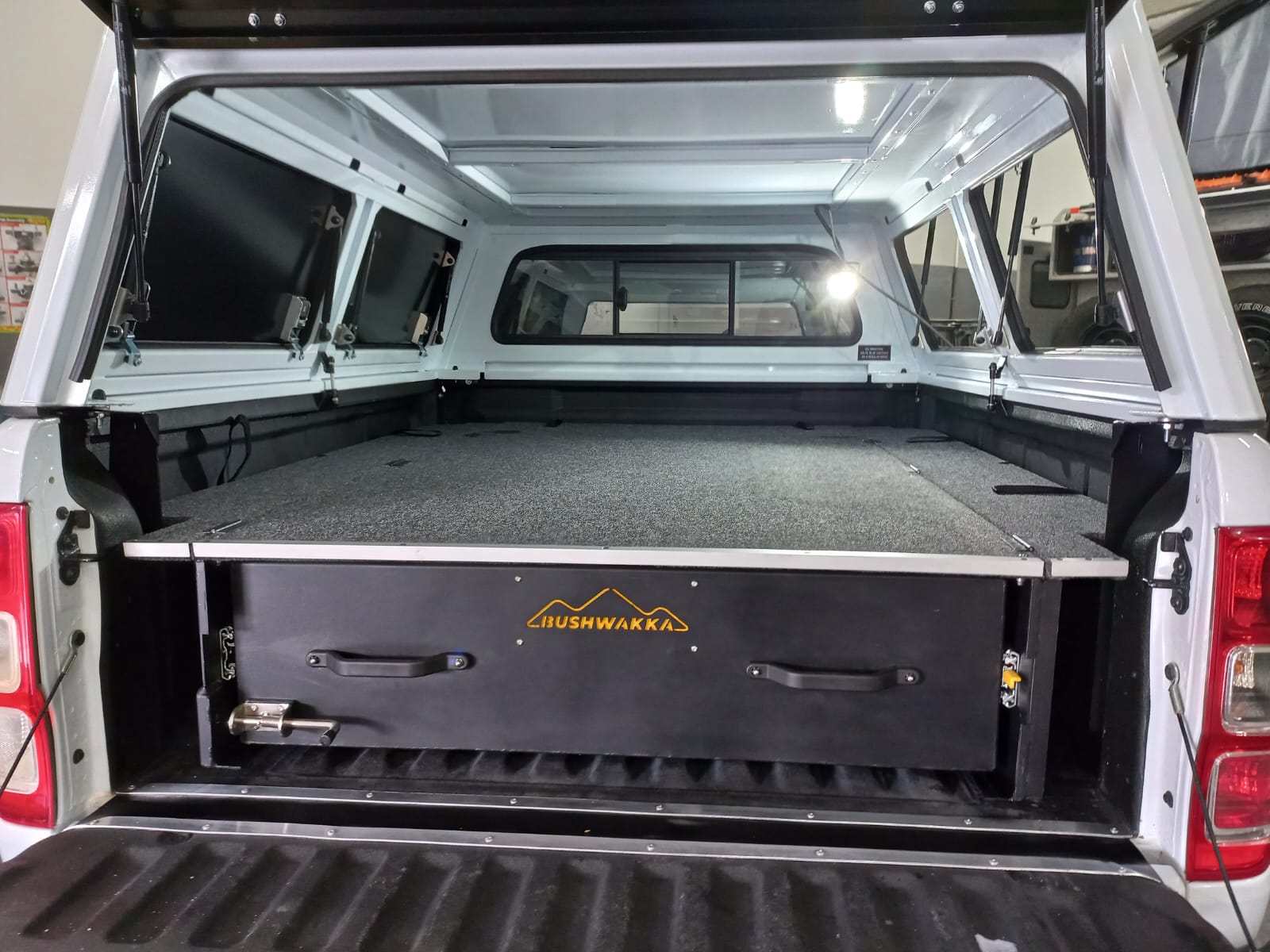 kamelback-4x4-fitment-centre-worcester-drawer systems