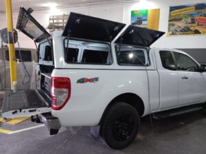 kamelback-4x4-fitment-centre-worcester-rhino-cab-canopies